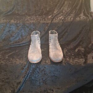 Vince Camuto Ankle Boots, Suede, Size 7 1/2, Heel Height 1 3/4"